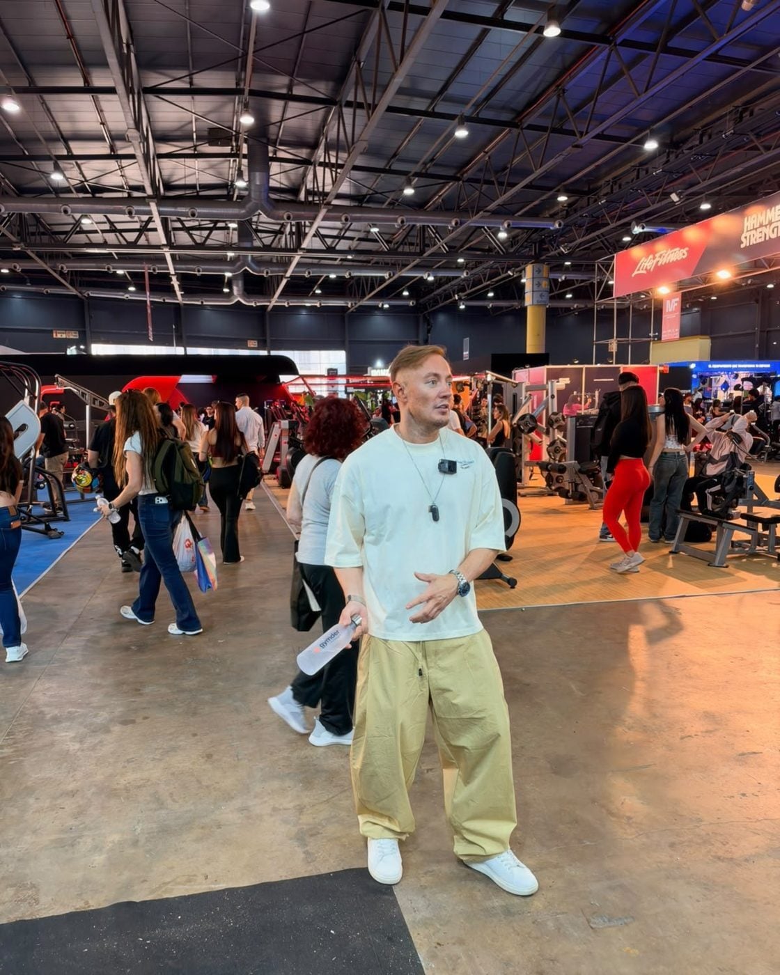 Rafa Martos recorriendo la feria de Mercado Fitness Buenos Aires 2026